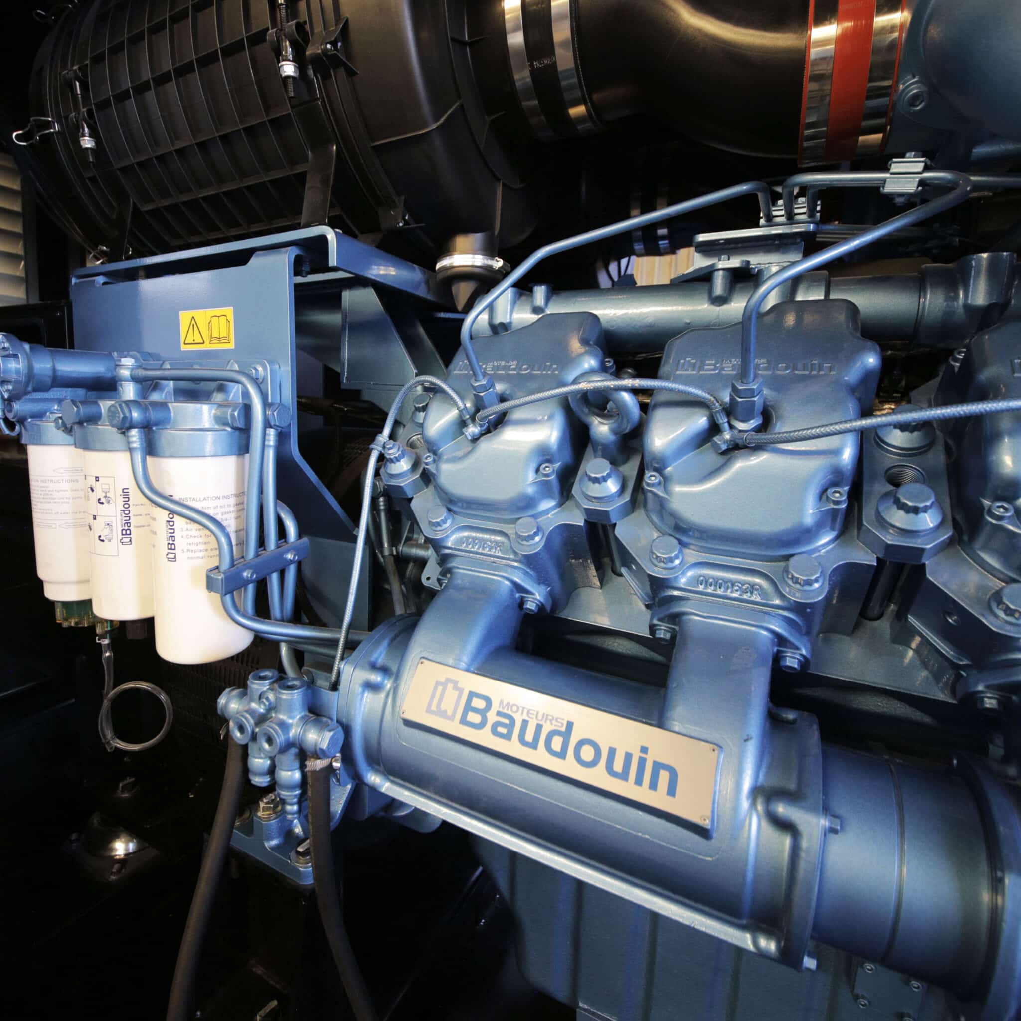 GKB1100_ENGINE1-scaled.jpg