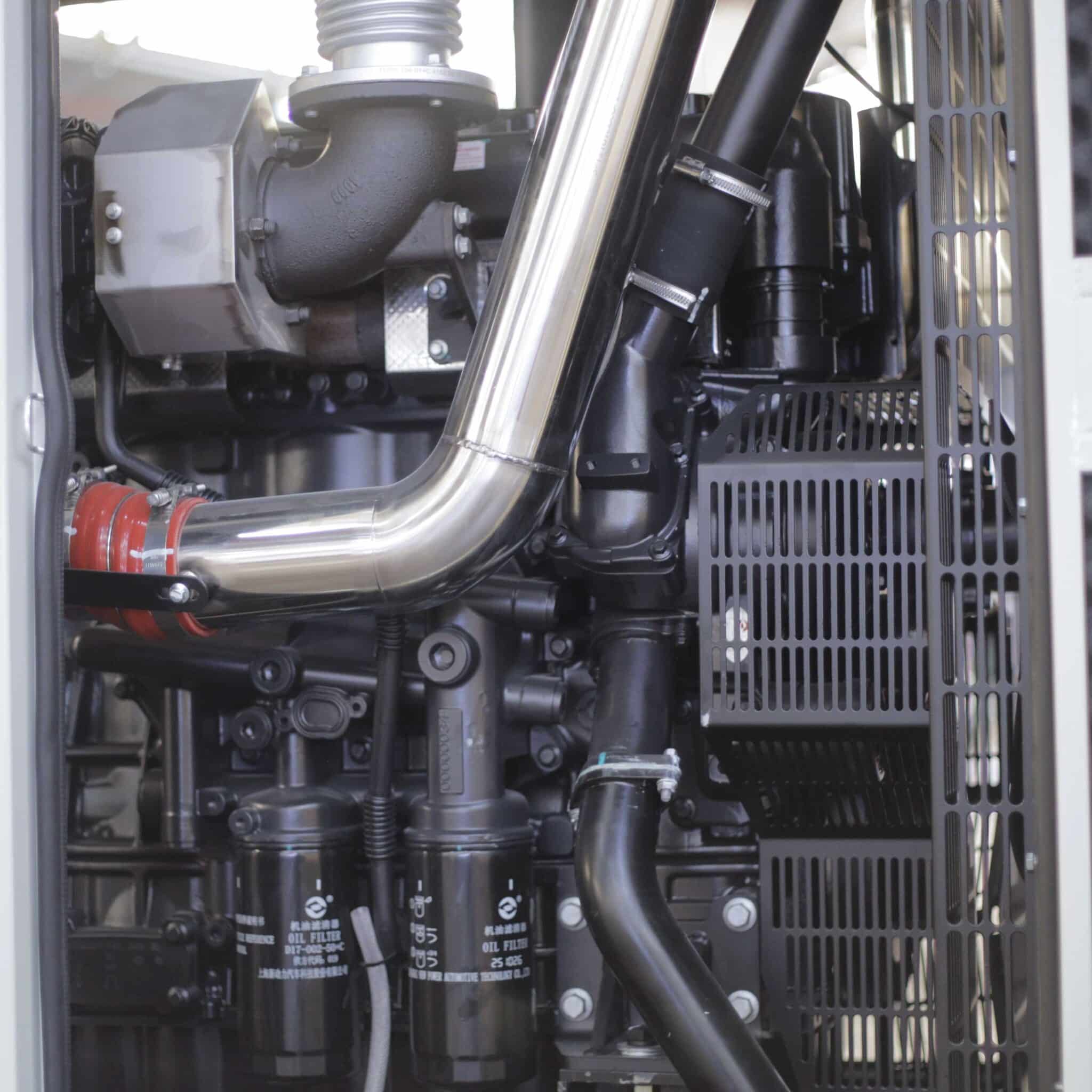 GKSD-385-ENGINE1-scaled.jpg