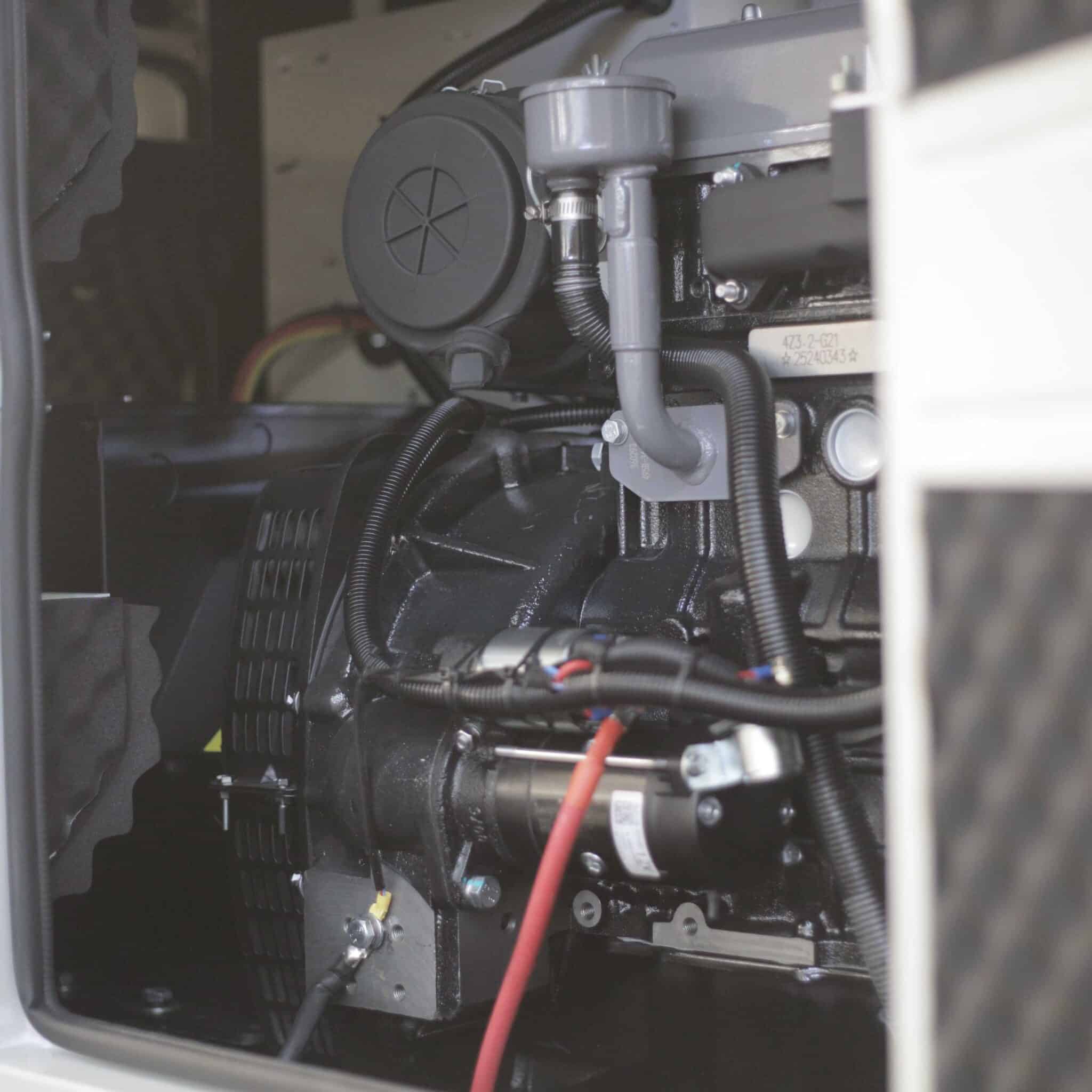 GKSD33-ENGINE2-scaled.jpg